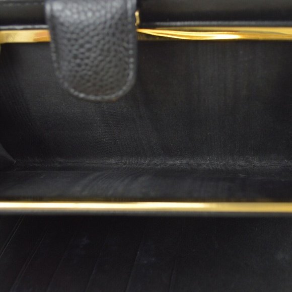 AUTHENTICITY GUARANTEED Chanel Long Bifold Wallet Purse Black Caviar Skin - Picture 8 of 9